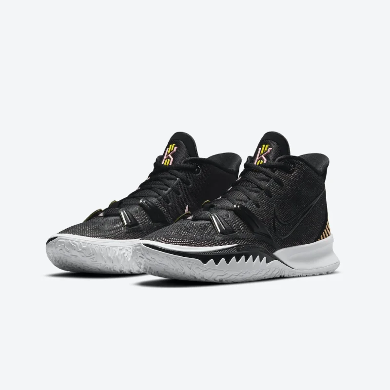 Basketball Shoes For Wide Feet-Nike Kyrie 7 black