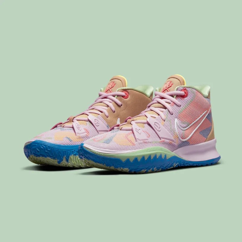 Basketball Shoes With Extra Comfort-Nike Kyrie 7 pink