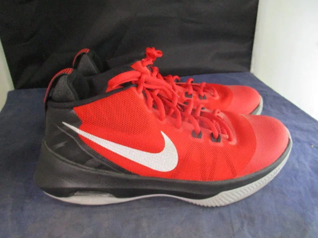 Basketball Shoes With Foam Cushioning-Used Nike Air Versitile Basketball Shoes Size 8