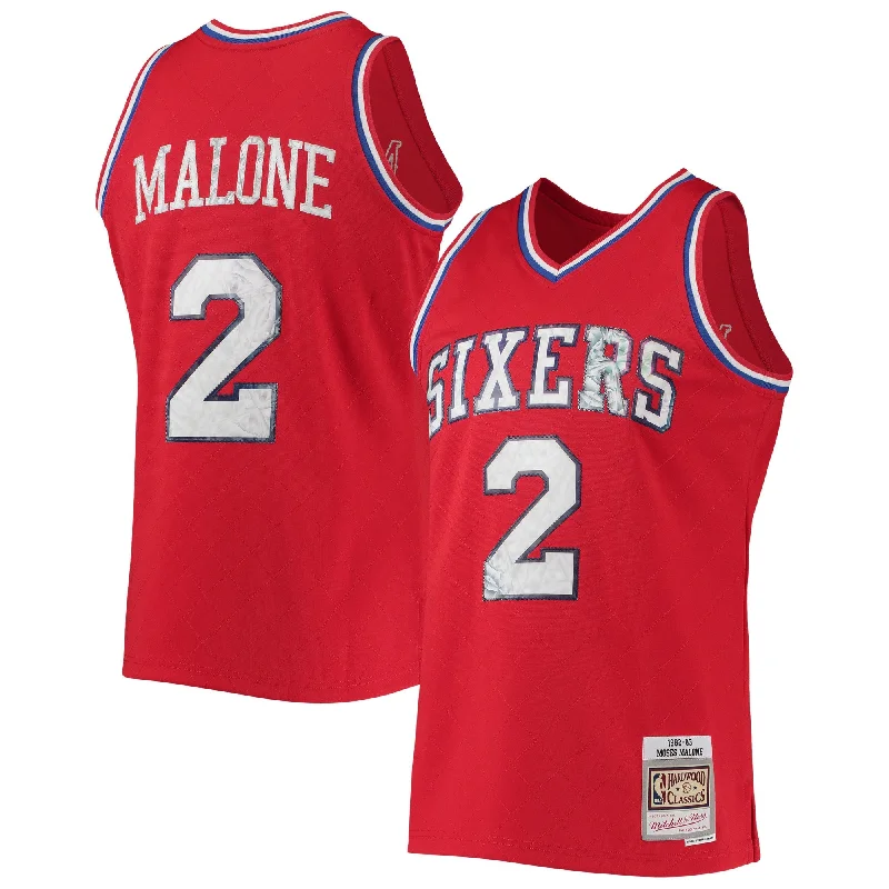 Basketball Jersey For Professional Game Day Gear-Moses Malone Philadelphia 76ers 1982/83 Hardwood Classics 75th Anniversary Diamond Swingman Basketball Jersey - Red